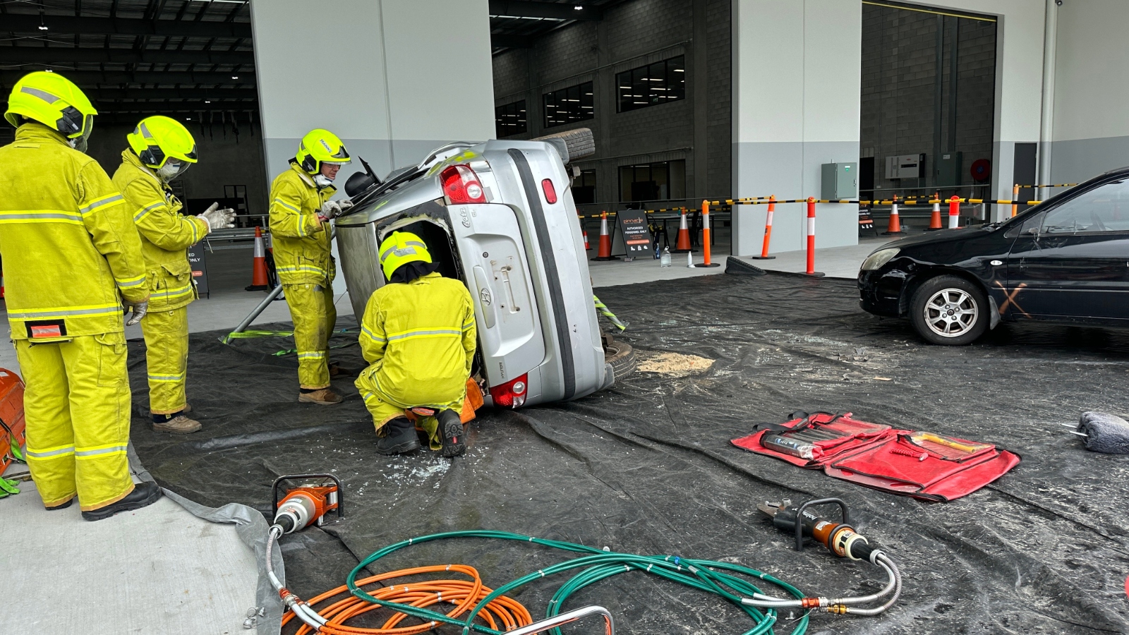 Road Crash Rescue Carousel image 1