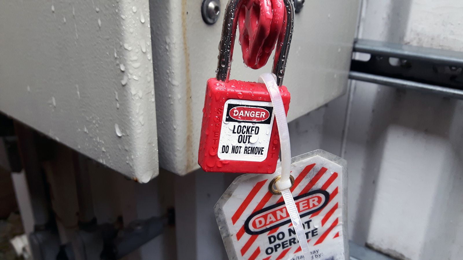 Lock Out Tag Out Course Slide Image